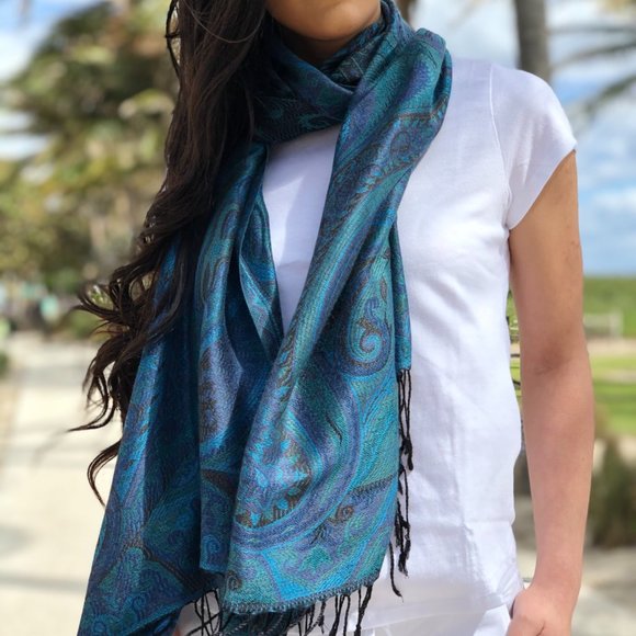 Modal Jamawar Pashmina with Tassels - Picture 3 of 4